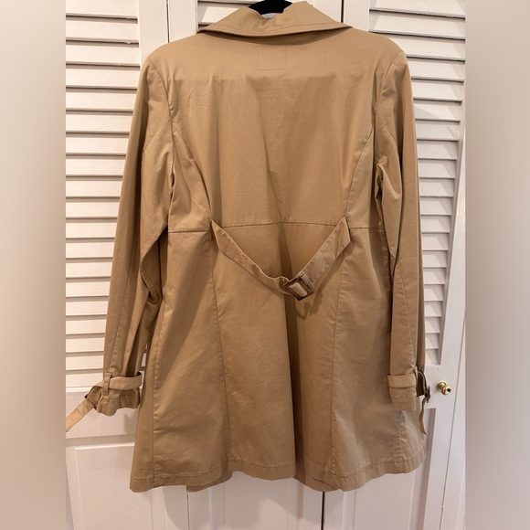 Old Navy Classic Tan Trench Coat - Picture 4 of 6